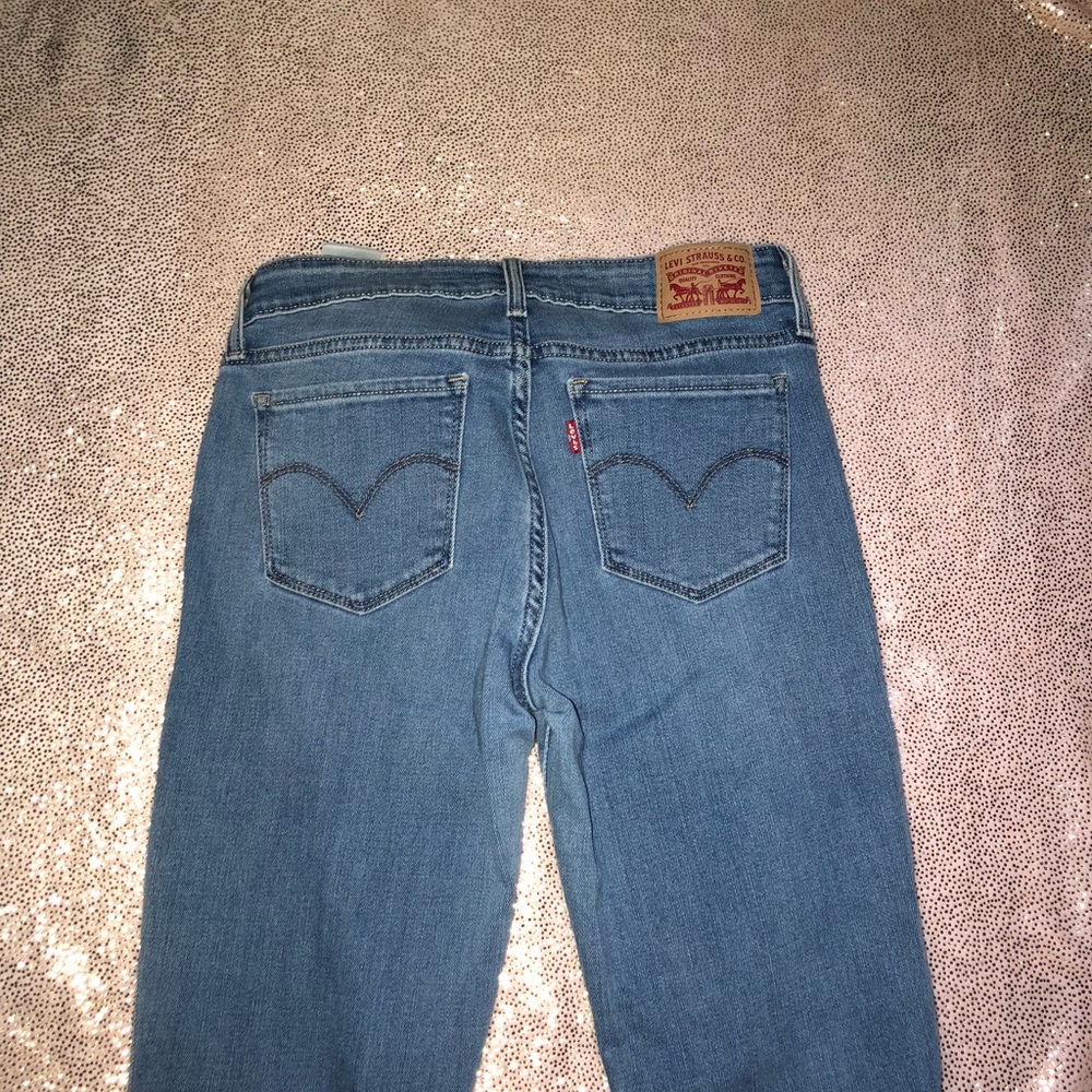 Levi’s straight jean